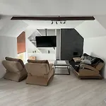 Domki Letniskowe Szczycionek 山林小屋
