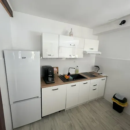 Nadbrzegiem Szczycionek - Caloroczne Nad Jeziorem