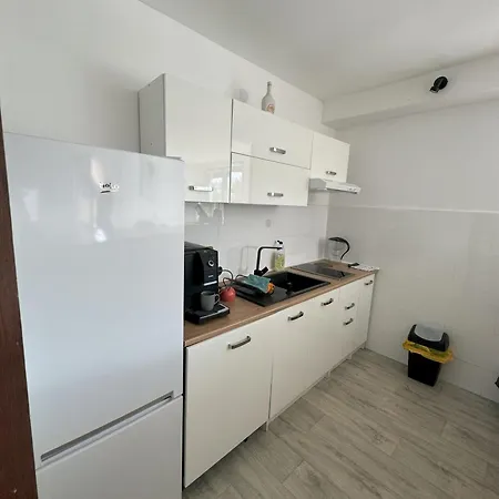 Nadbrzegiem Szczycionek - Caloroczne Nad Jeziorem Szczytno (Warmian-Masurian)