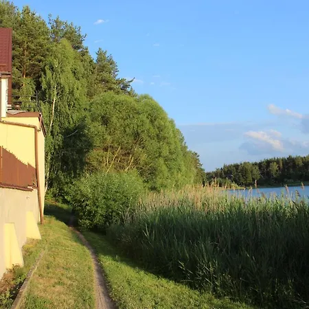 Nadbrzegiem Szczycionek - Caloroczne Nad Jeziorem