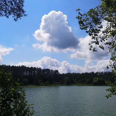 Nadbrzegiem Szczycionek - Caloroczne Nad Jeziorem Lodge *